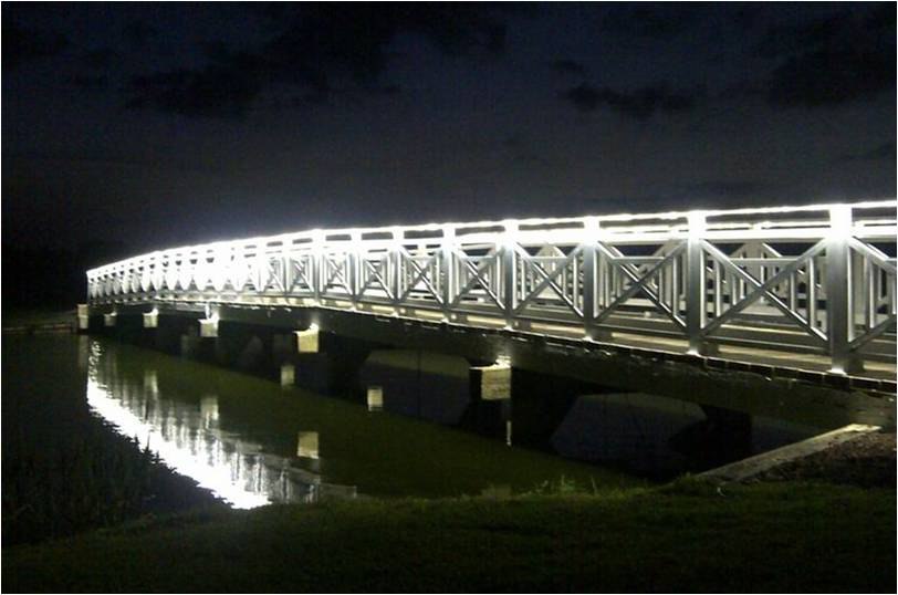 led-outdoor-lighting-bridge