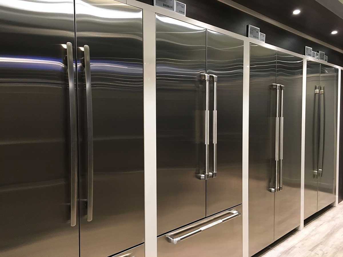 Yale-Appliance-Boston-Showroom——Jenn-Air-Integrated-Column-Refrigerators