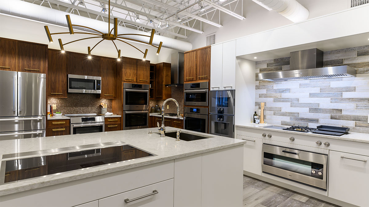 Gaggenau-and-Bosch-Kitchen-at-yale-appliance-in-hanover