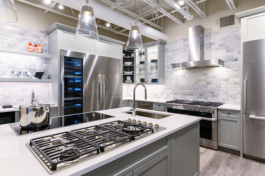 Miele-kitchen-at-yale-appliance-featuring-gas-cooktop