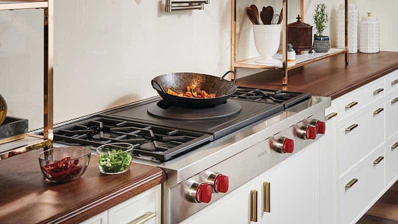 Wolf-Gas-Rangetop-with-With-Burner