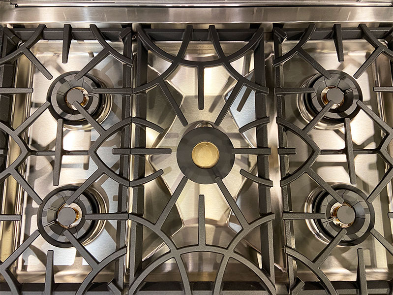 hestan-pro-range-stovetop-with-all-burners